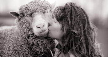 We Animals / Noi Animali • Jo-Anne McArthur in tour in Italia