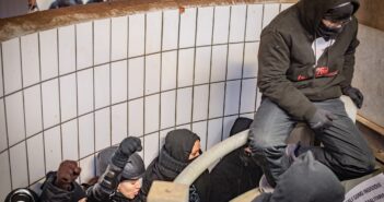Incontro: occupazione di un mattatoio