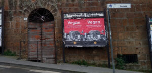Cerveteri manifesti antispecisti