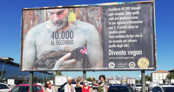 manifesto animalista affisso a Pescara