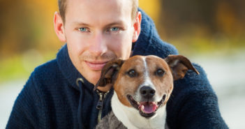ragazzo con cane